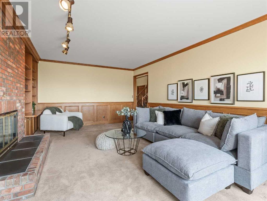 Single Family House for Sale in  Woodhaven Crescent SW Woodbine Calgary 