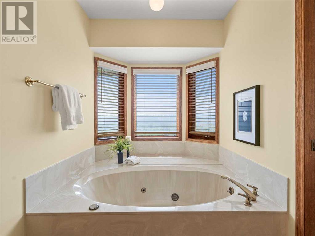Single Family House for Sale in  Woodhaven Crescent SW Woodbine Calgary 