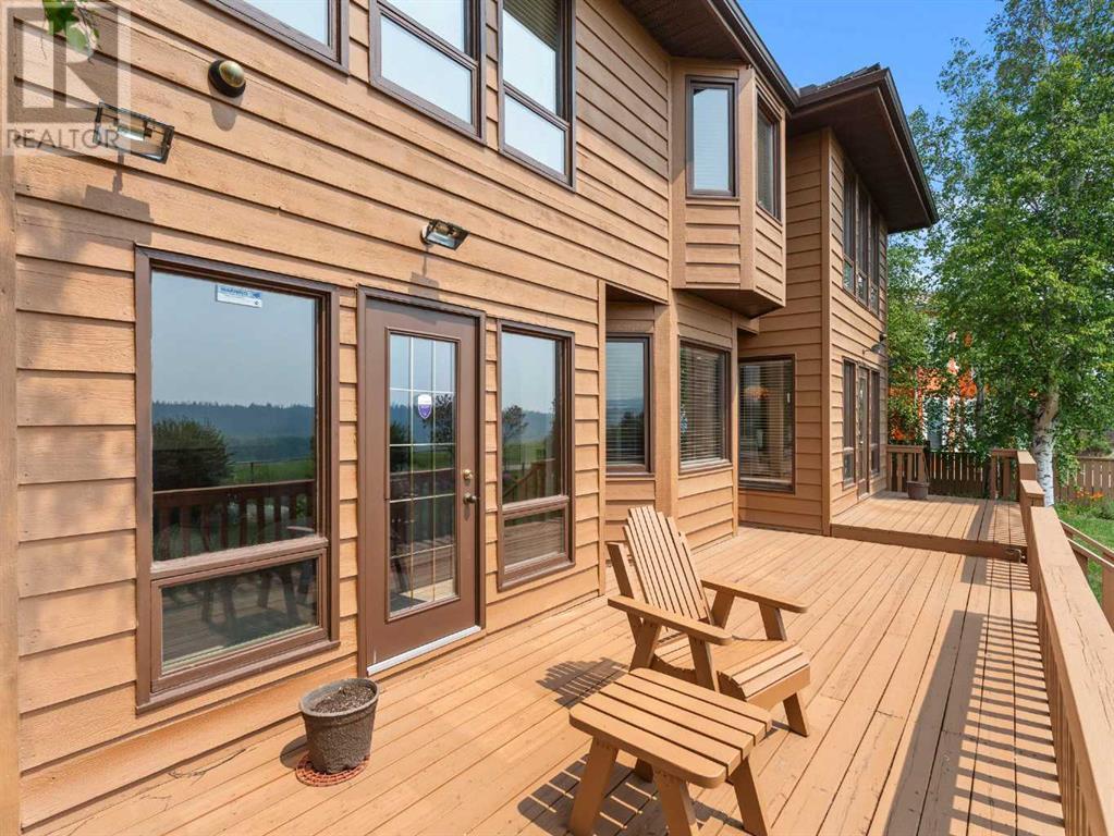 Single Family House for Sale in  Woodhaven Crescent SW Woodbine Calgary 