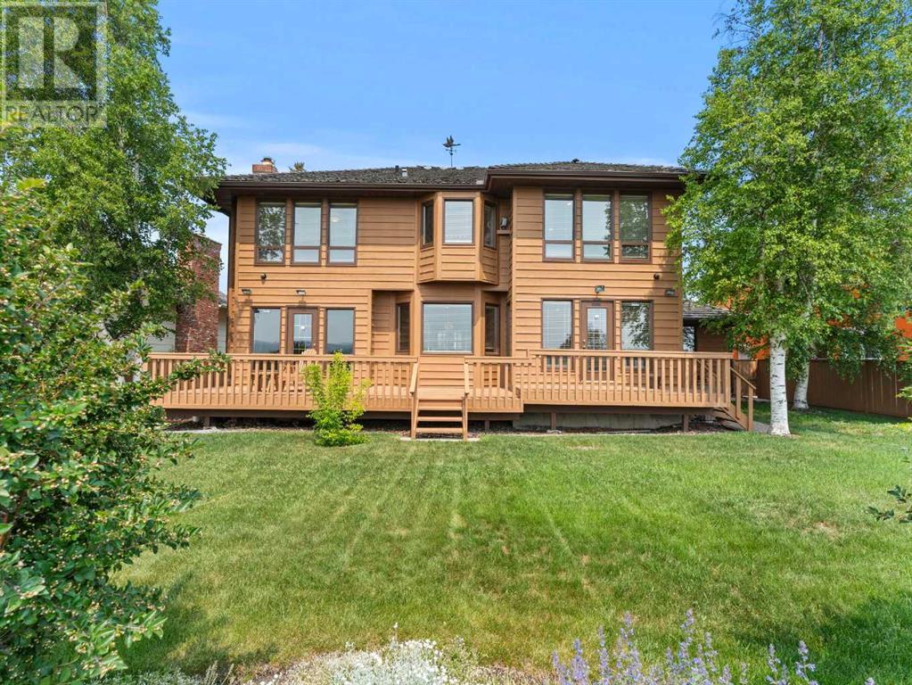 Single Family House for Sale in  Woodhaven Crescent SW Woodbine Calgary 