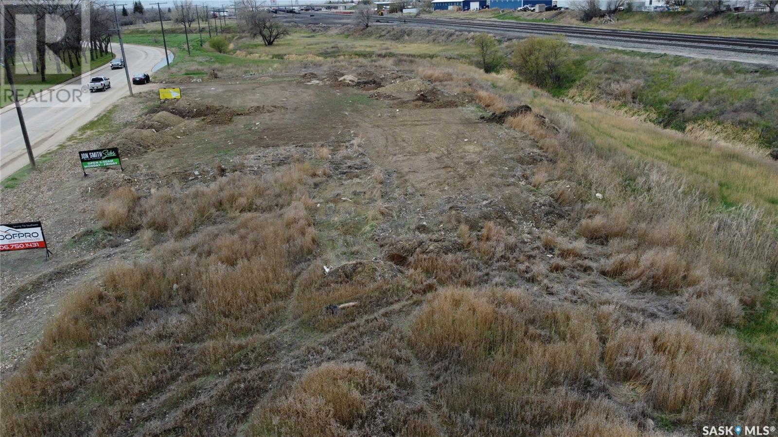 Photo 5 of 925 South Railway Street E, Swift Current SK