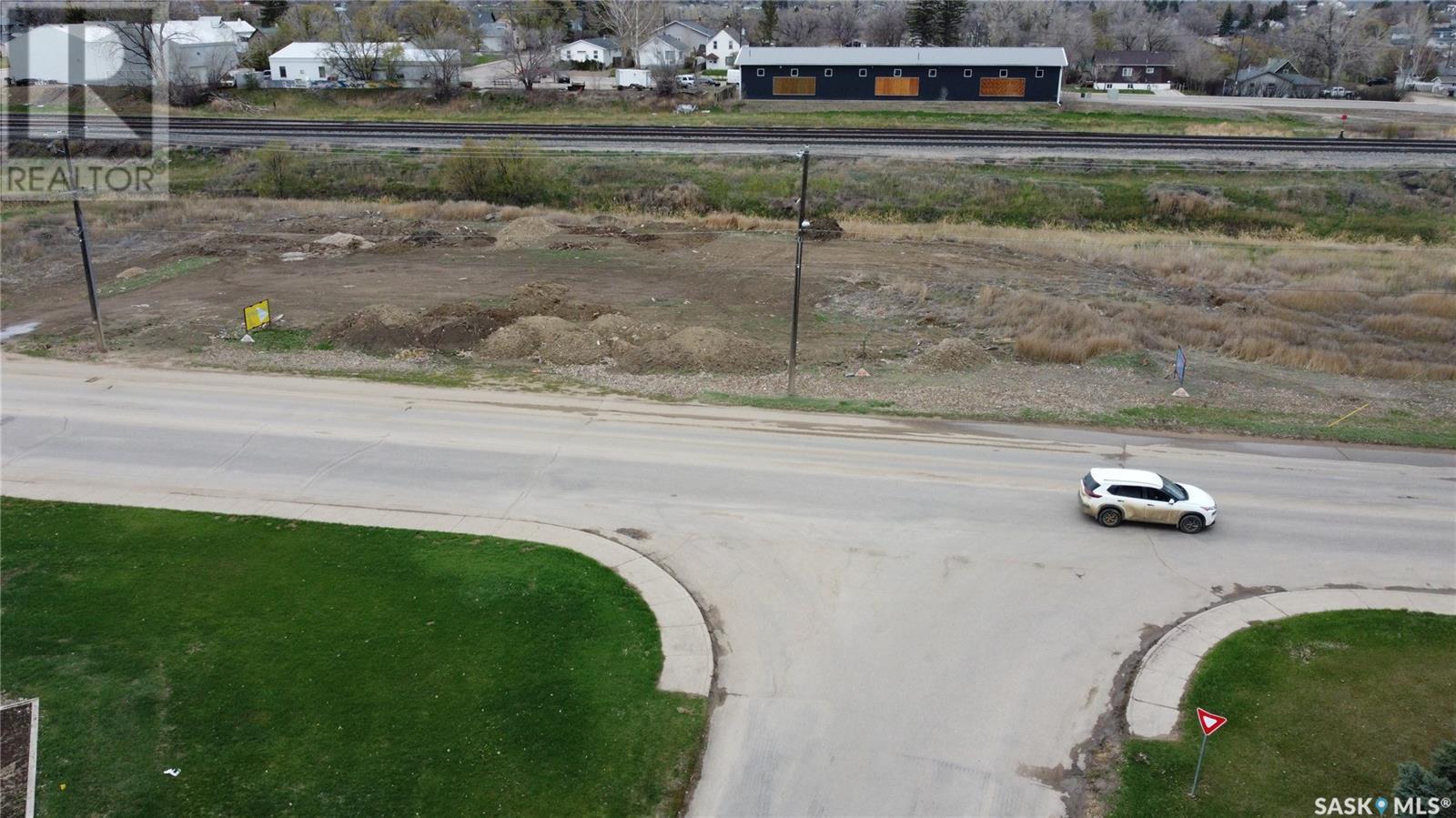Photo 15 of 925 South Railway Street E, Swift Current SK