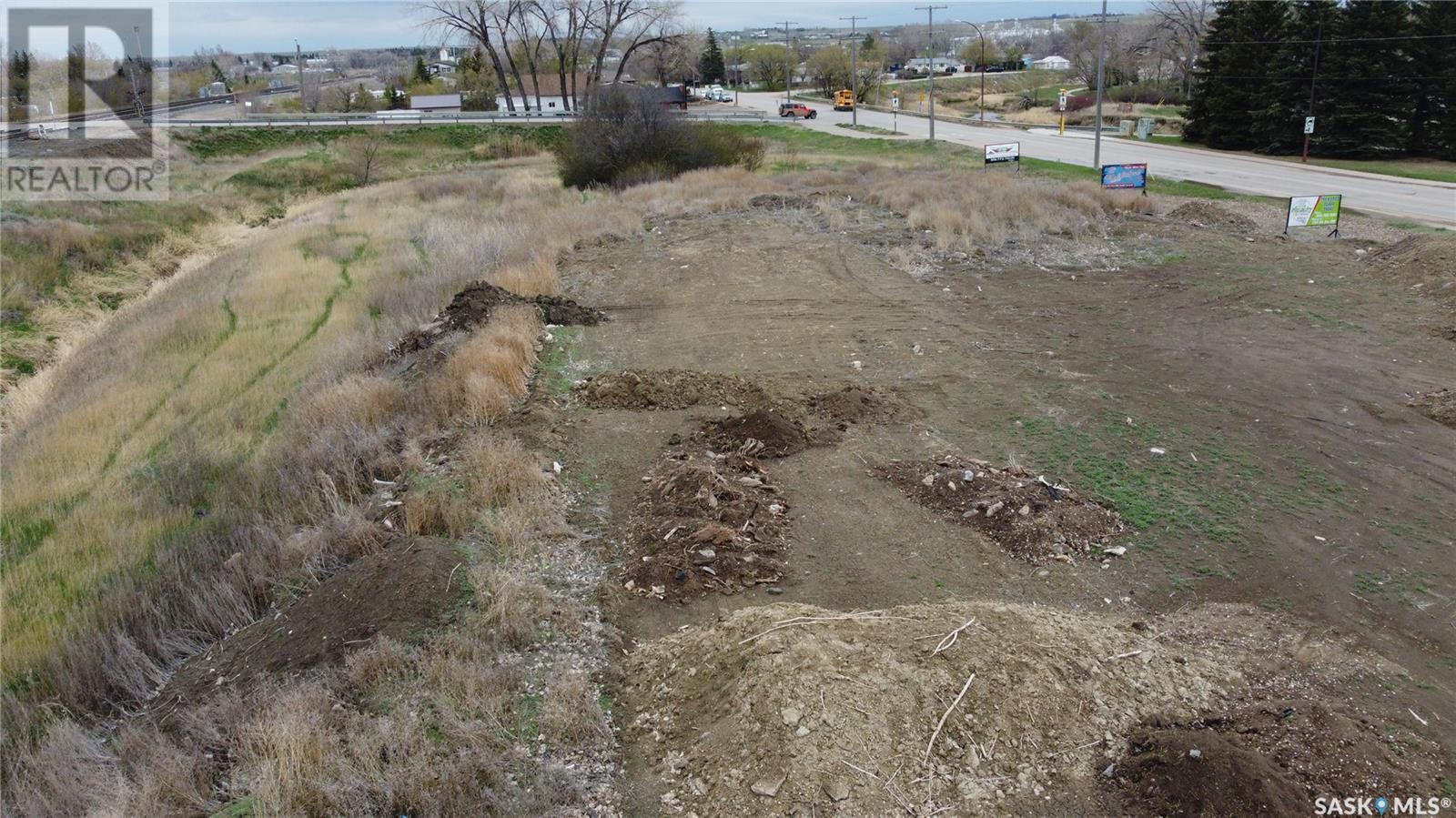 Photo 12 of 925 South Railway Street E, Swift Current SK