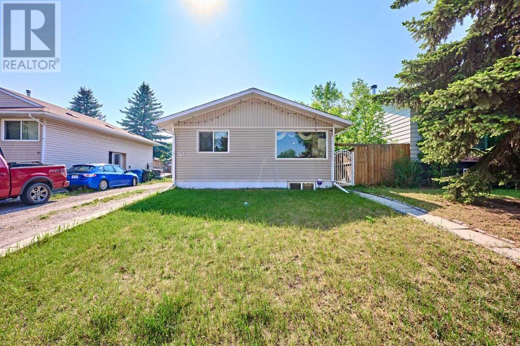 47 Doverglen Crescent SE, Calgary, Alberta