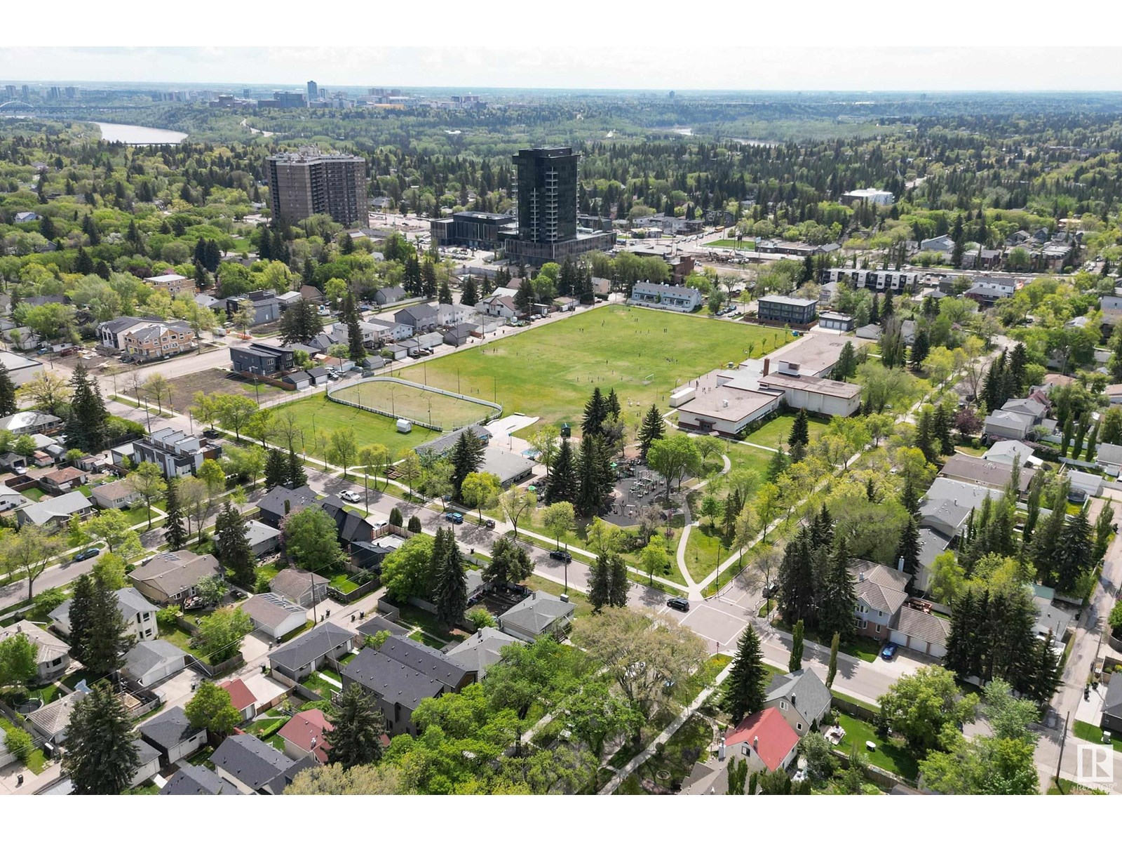 Photo 2 of 10403 10407 144 St Nw, Edmonton AB