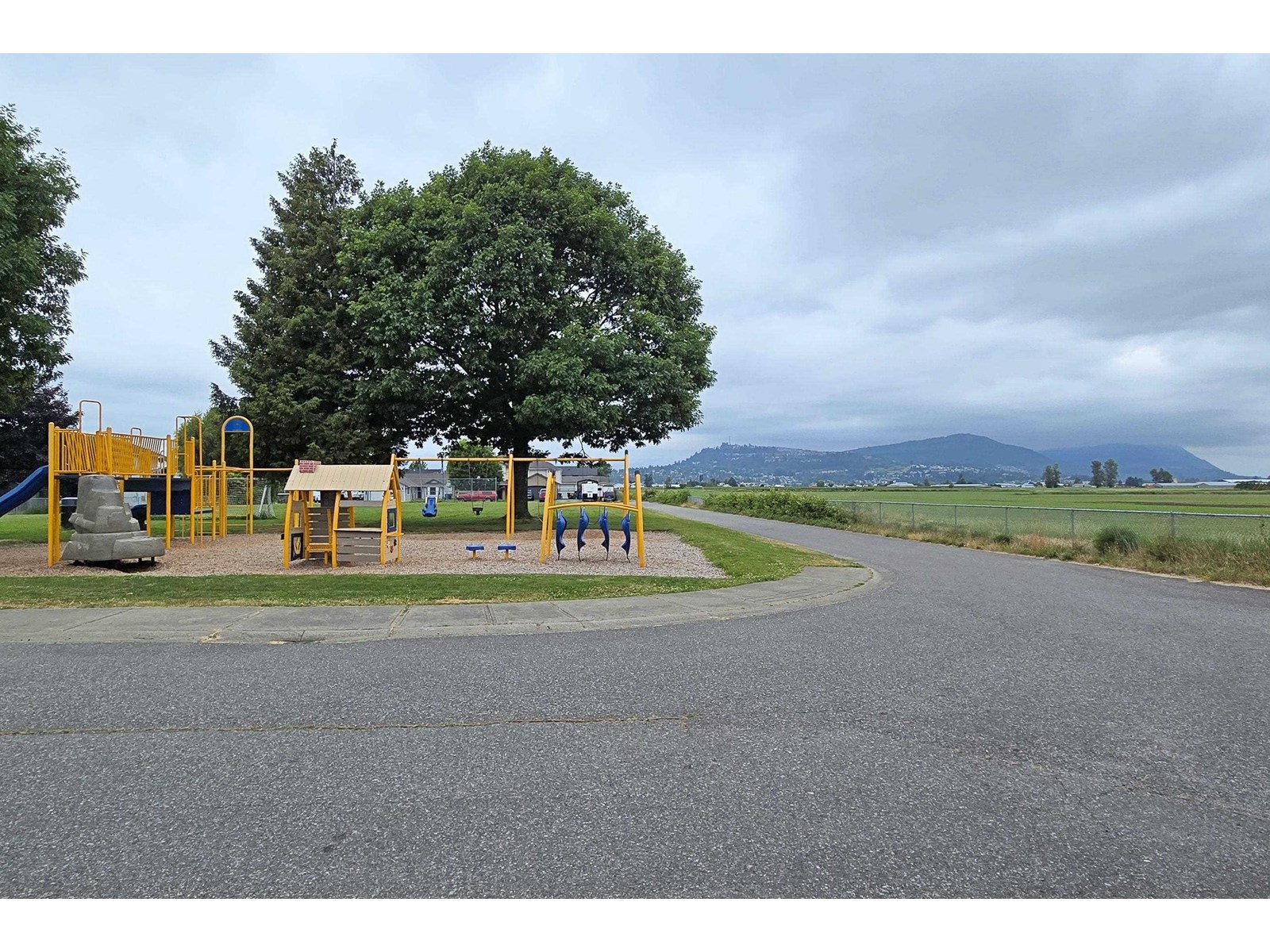 34740 3RD AVENUE, Abbotsford real estate listing R2937812