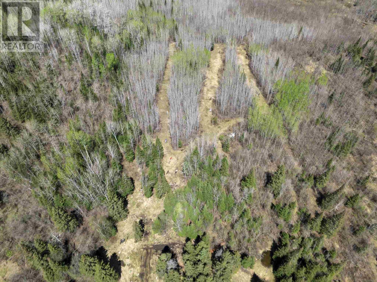 Photo 9 of 390 Connolly Road, Kakabeka Falls ON
