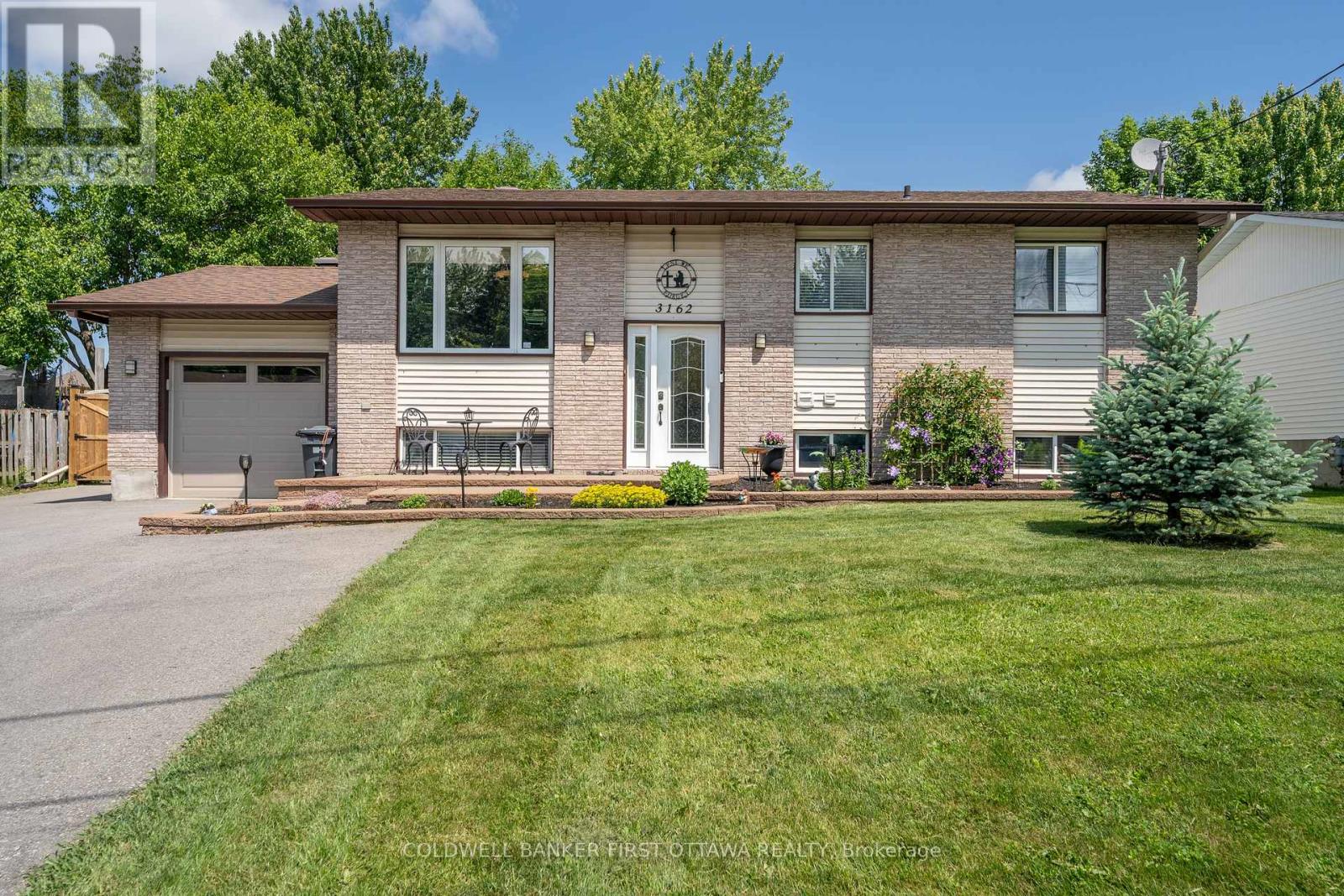 3+2 bedroom with inlaw suite!
