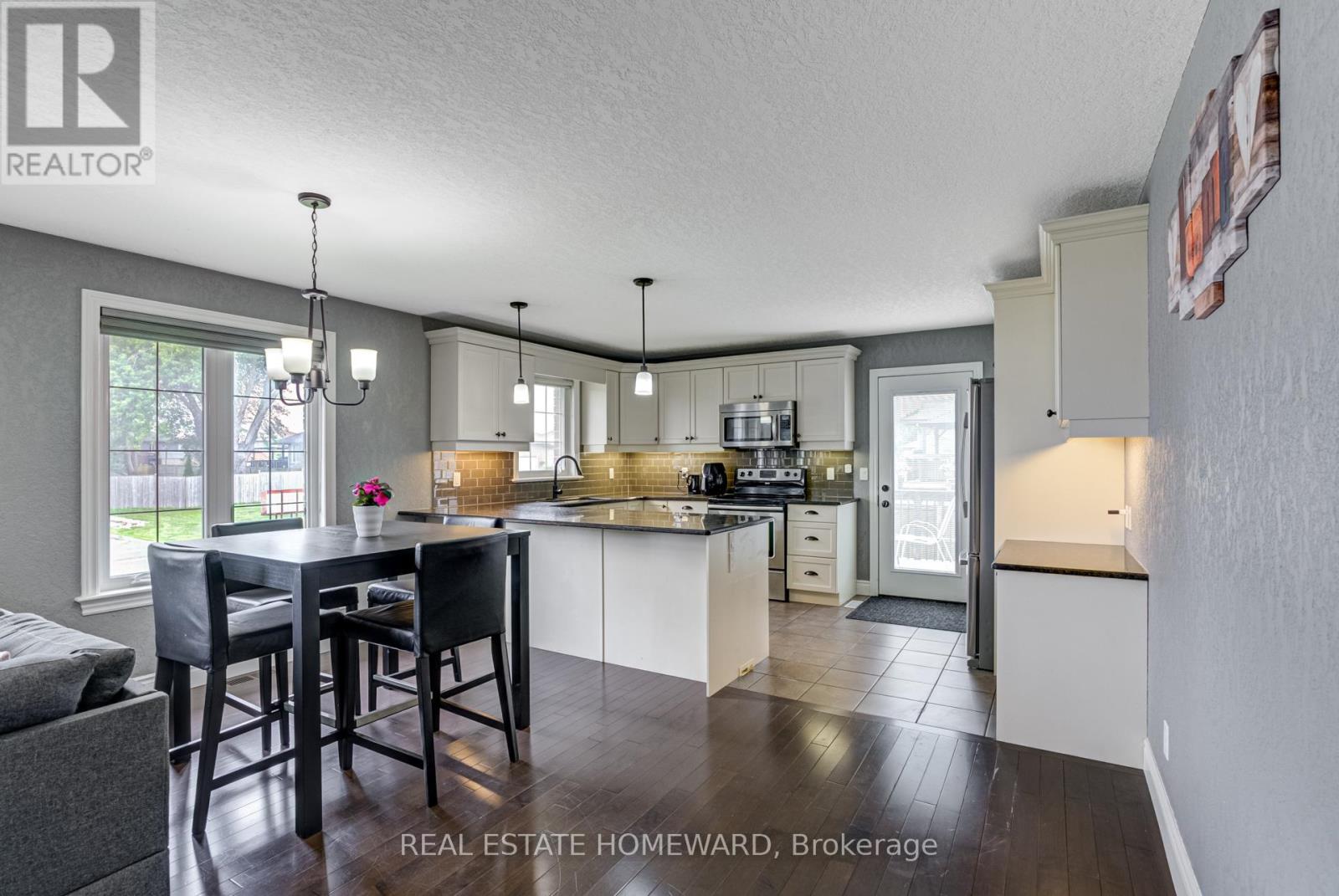 Photo 11 of 2 Freedom Crescent, Quinte West ON