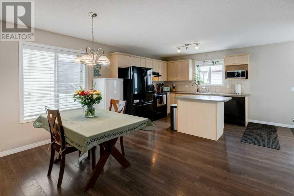 Single Family House for Sale in  Everglen Manor SW Evergreen Calgary 