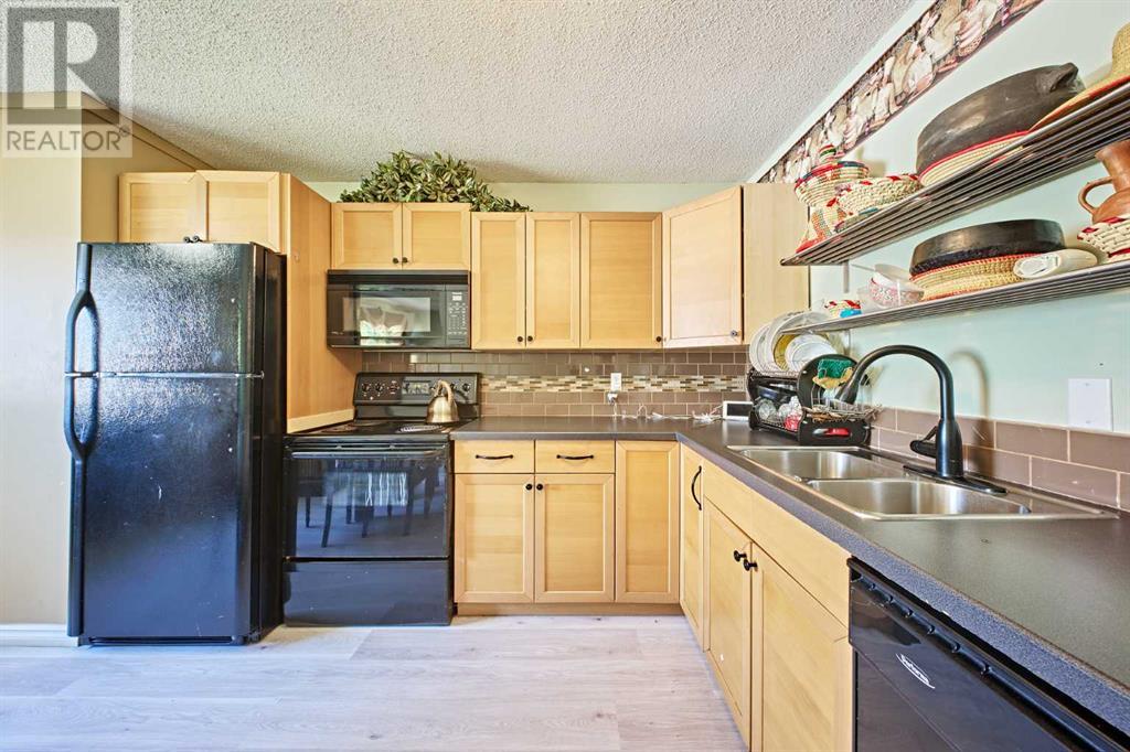 Single Family House Bungalow for Sale in  Doverglen Crescent SE Dover Calgary 