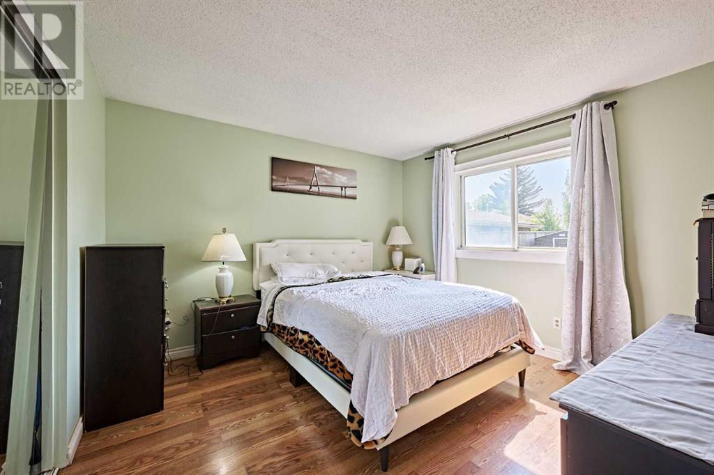 Single Family House Bungalow for Sale in  Doverglen Crescent SE Dover Calgary 