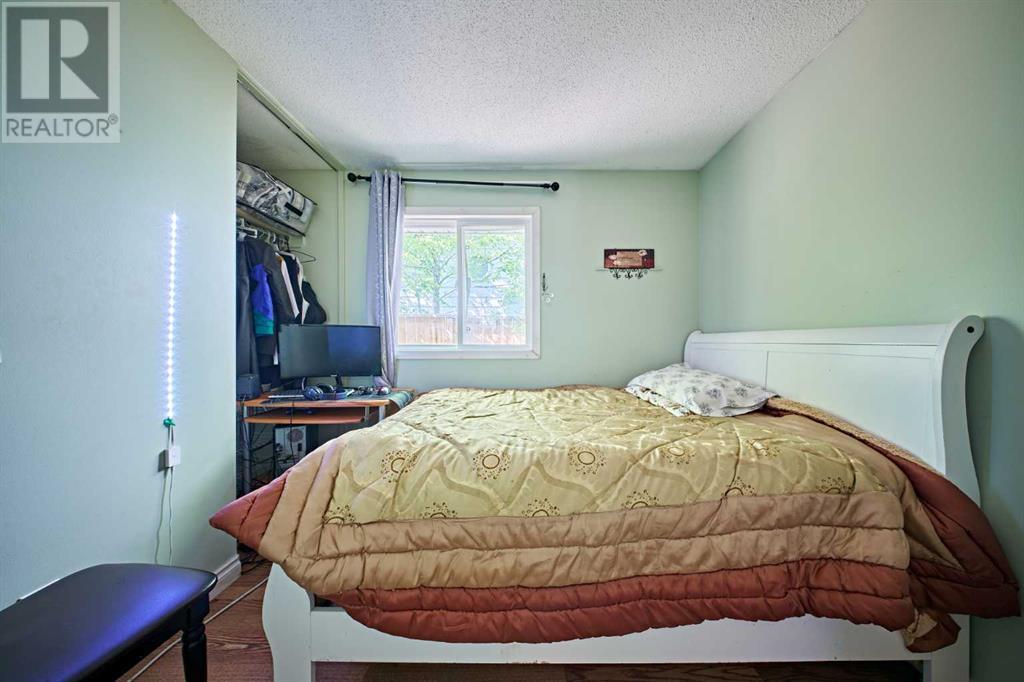 Single Family House Bungalow for Sale in  Doverglen Crescent SE Dover Calgary 
