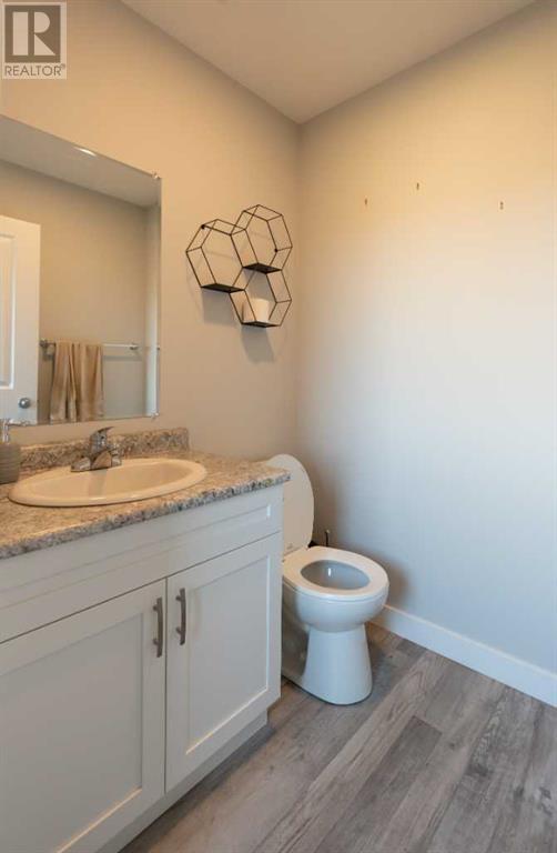 Photo 9 of D 11201 95 Street, Clairmont AB