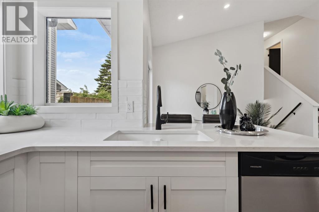 Single Family House 4 Level for Sale in   Street SE Riverbend Calgary 