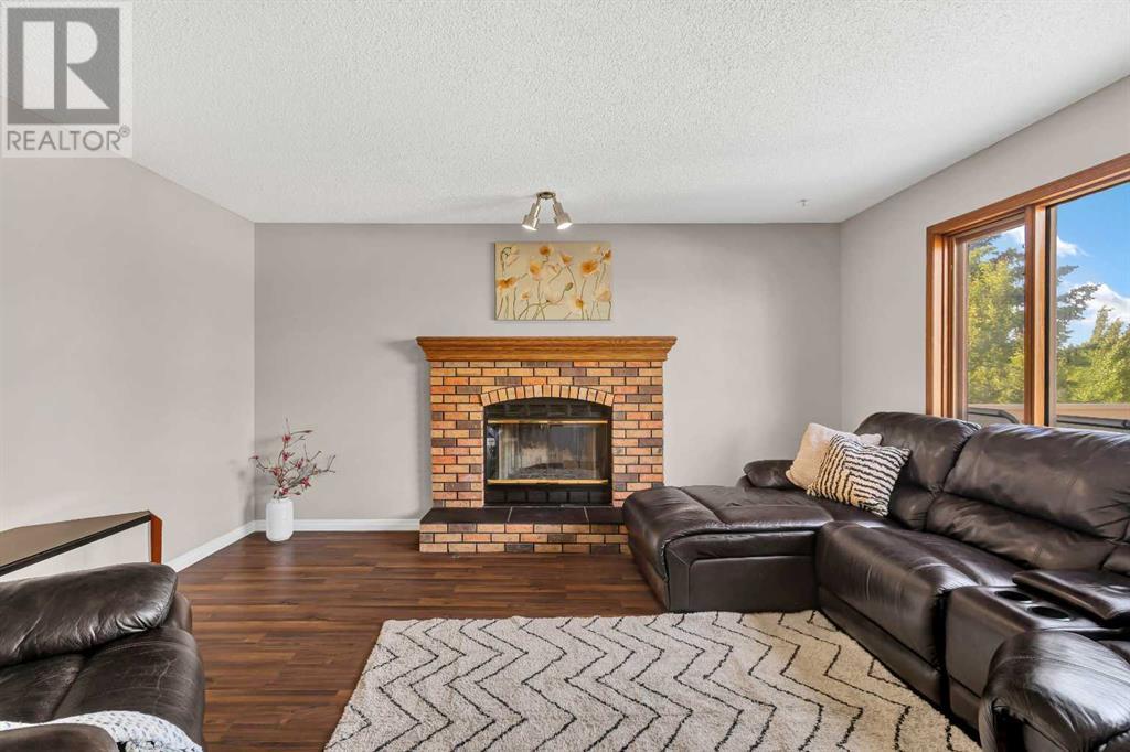 Single Family House for Sale in  Shannon Terrace SW Shawnessy Calgary 