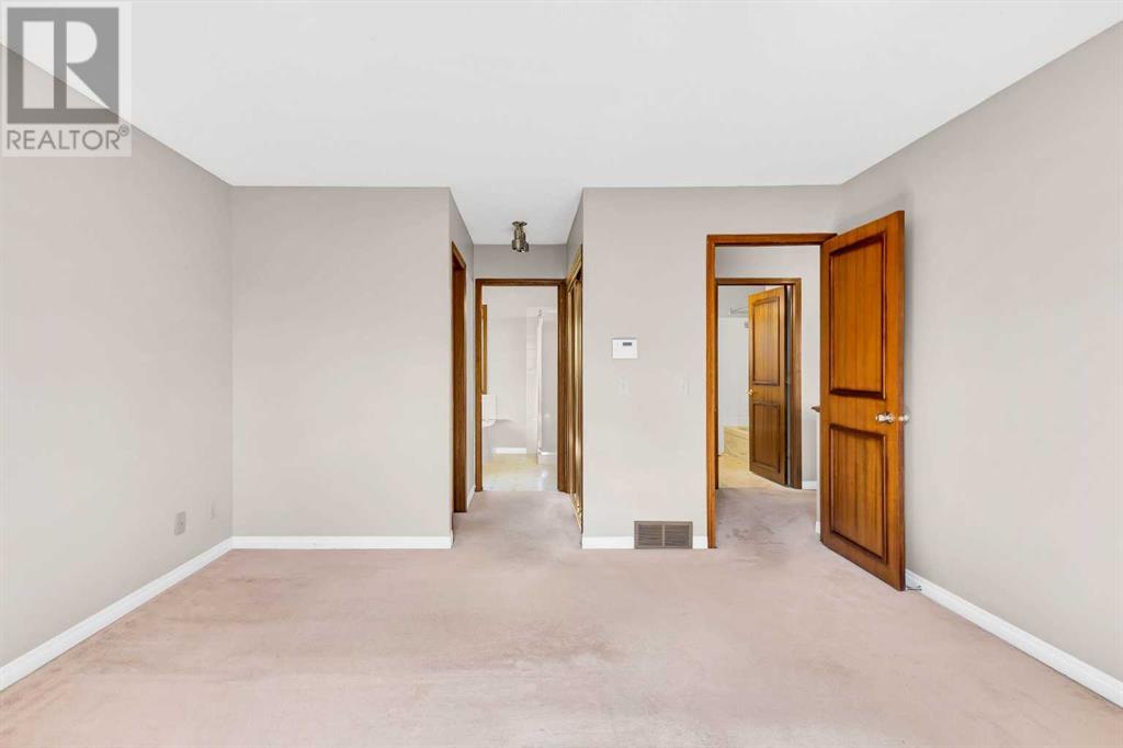 Single Family House for Sale in  Shannon Terrace SW Shawnessy Calgary 