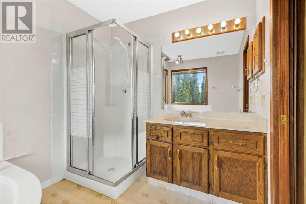 Single Family House for Sale in  Shannon Terrace SW Shawnessy Calgary 