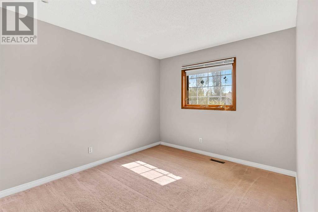 Single Family House for Sale in  Shannon Terrace SW Shawnessy Calgary 