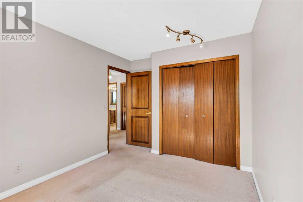 Single Family House for Sale in  Shannon Terrace SW Shawnessy Calgary 