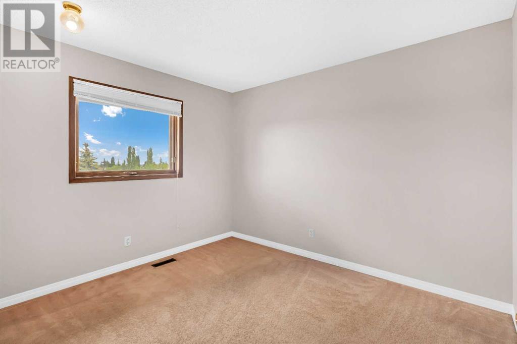 Single Family House for Sale in  Shannon Terrace SW Shawnessy Calgary 