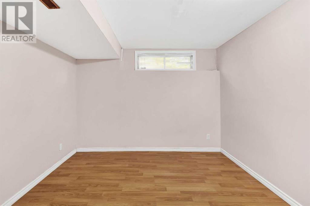 Single Family House for Sale in  Shannon Terrace SW Shawnessy Calgary 