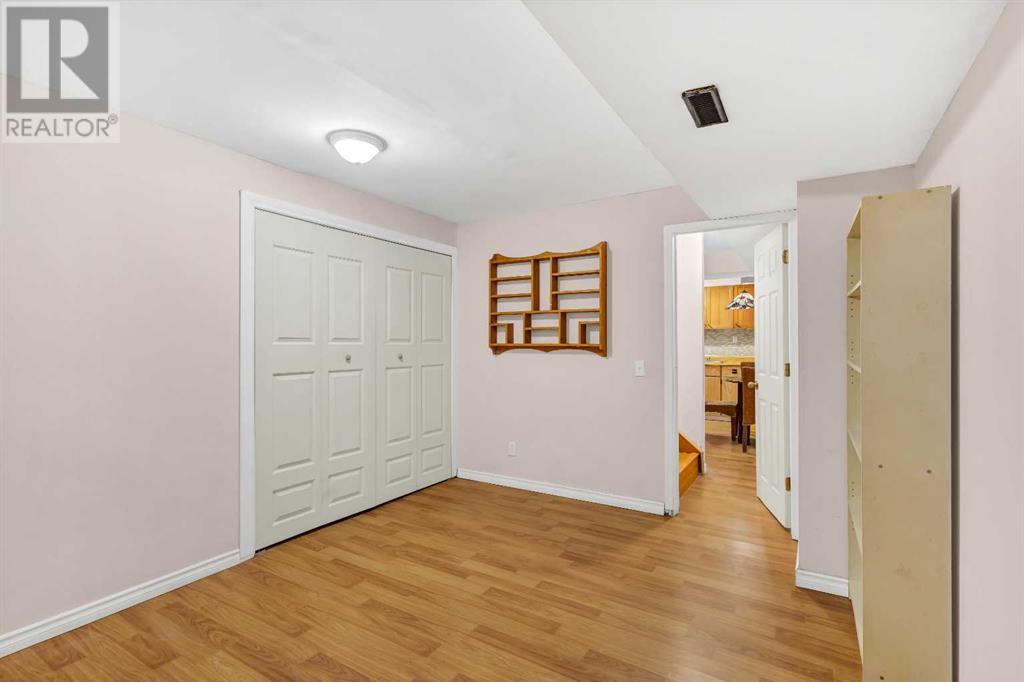 Single Family House for Sale in  Shannon Terrace SW Shawnessy Calgary 