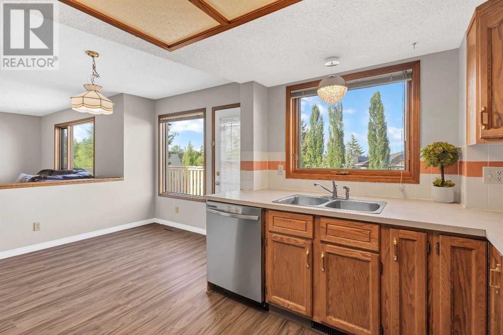 Single Family House for Sale in  Shannon Terrace SW Shawnessy Calgary 
