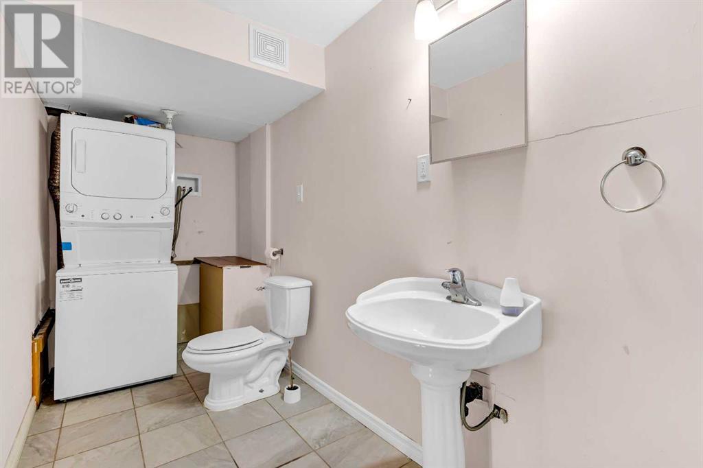 Single Family House for Sale in  Shannon Terrace SW Shawnessy Calgary 