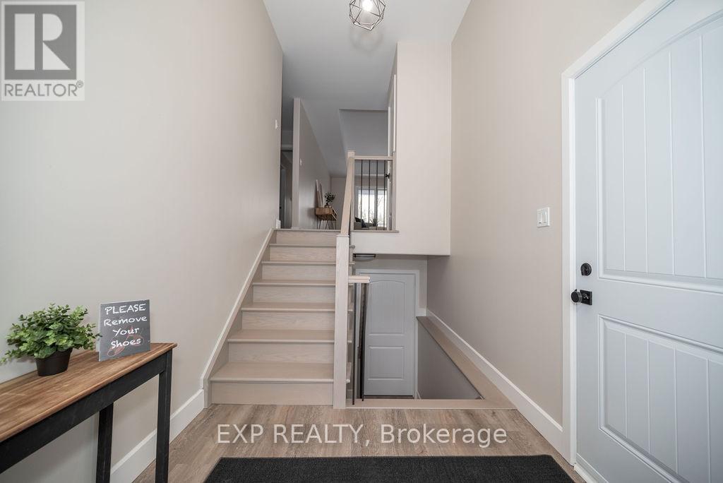 Photo 11 of 116 Storyland Road, Horton ON