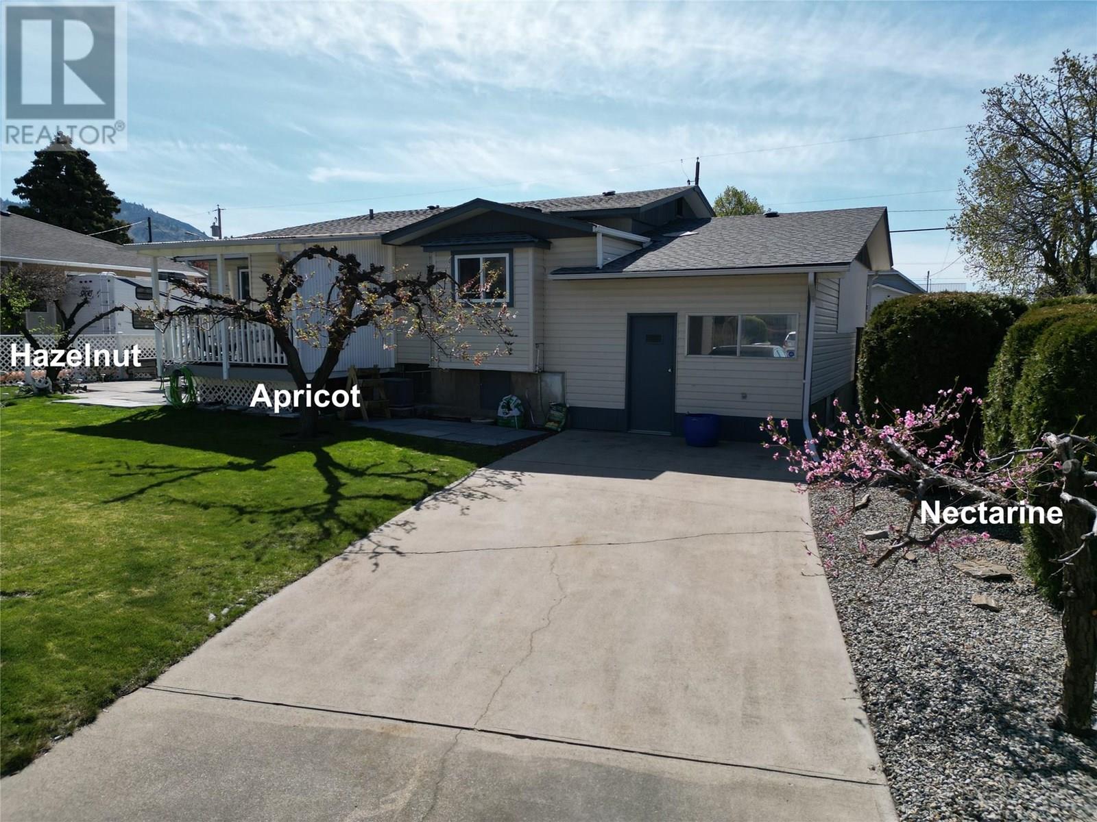 5702 Jackpine Lane, Osoyoos