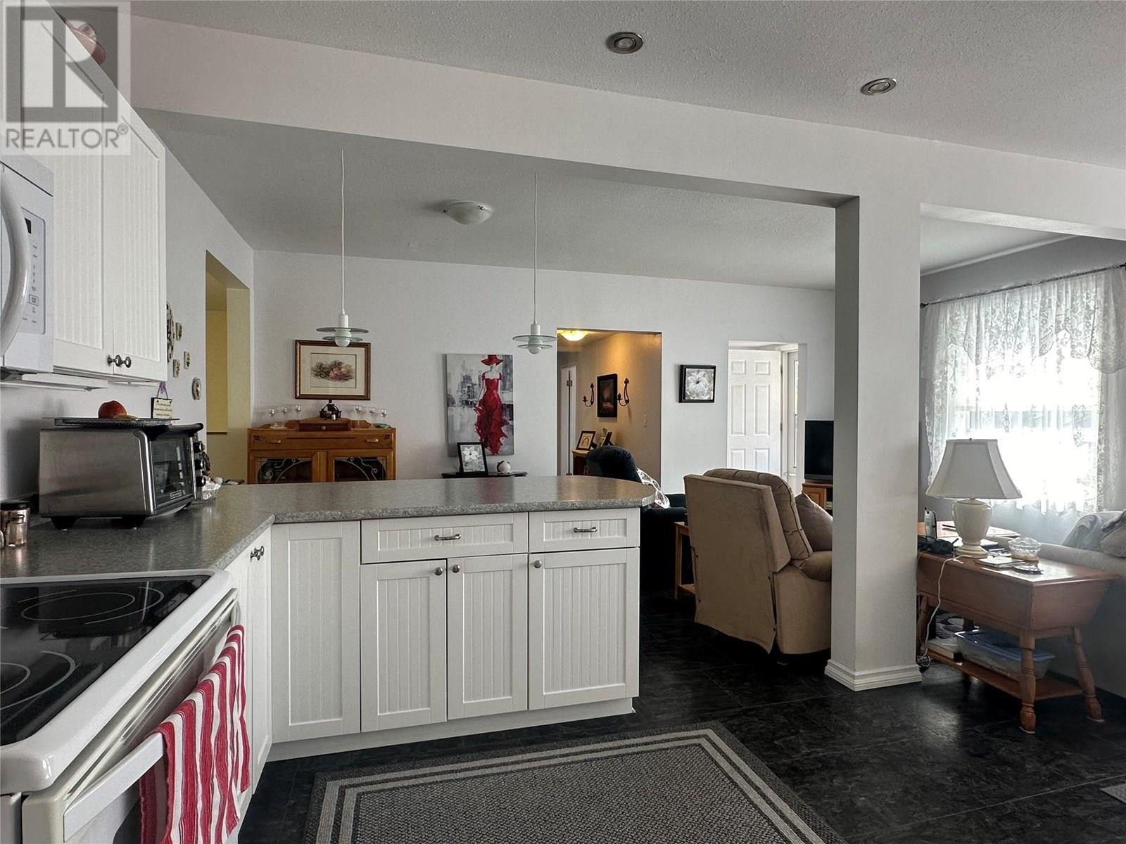 5702 Jackpine Lane, Osoyoos