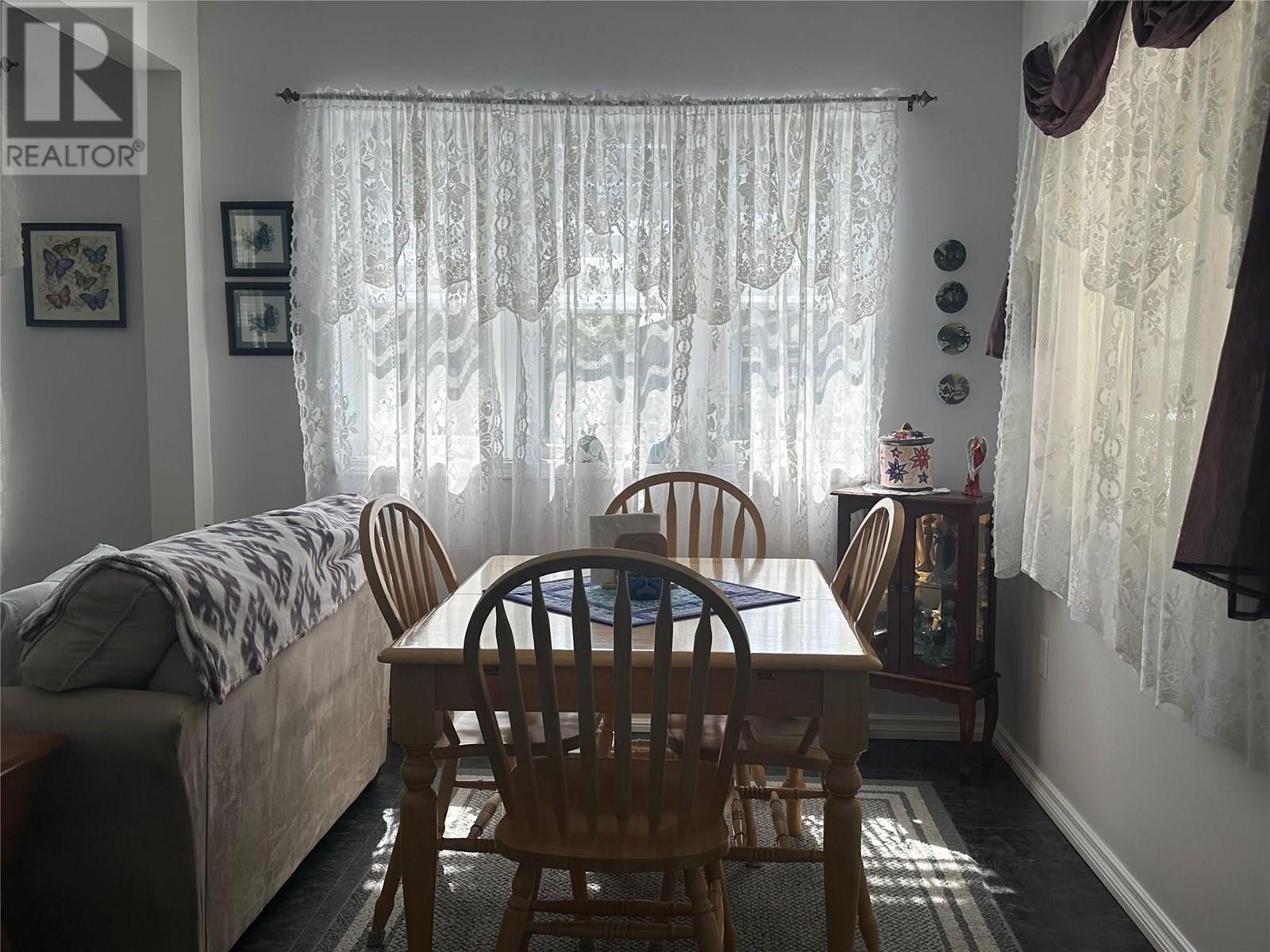 5702 Jackpine Lane, Osoyoos