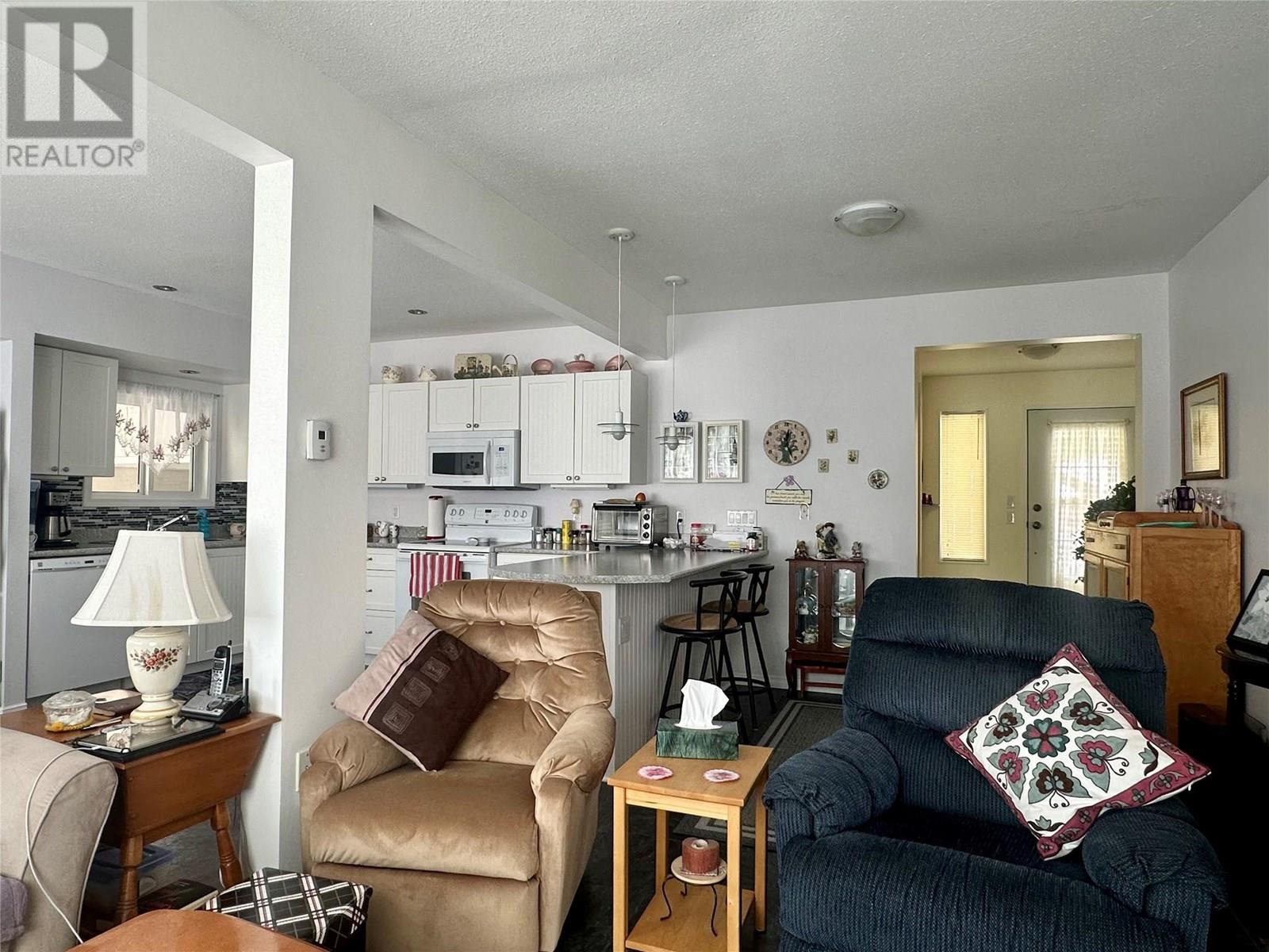 5702 Jackpine Lane, Osoyoos