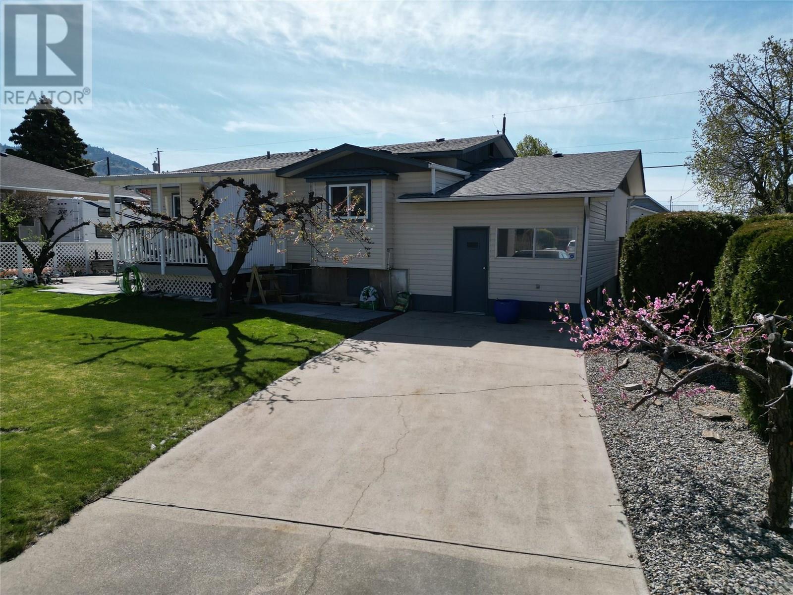 5702 Jackpine Lane, Osoyoos