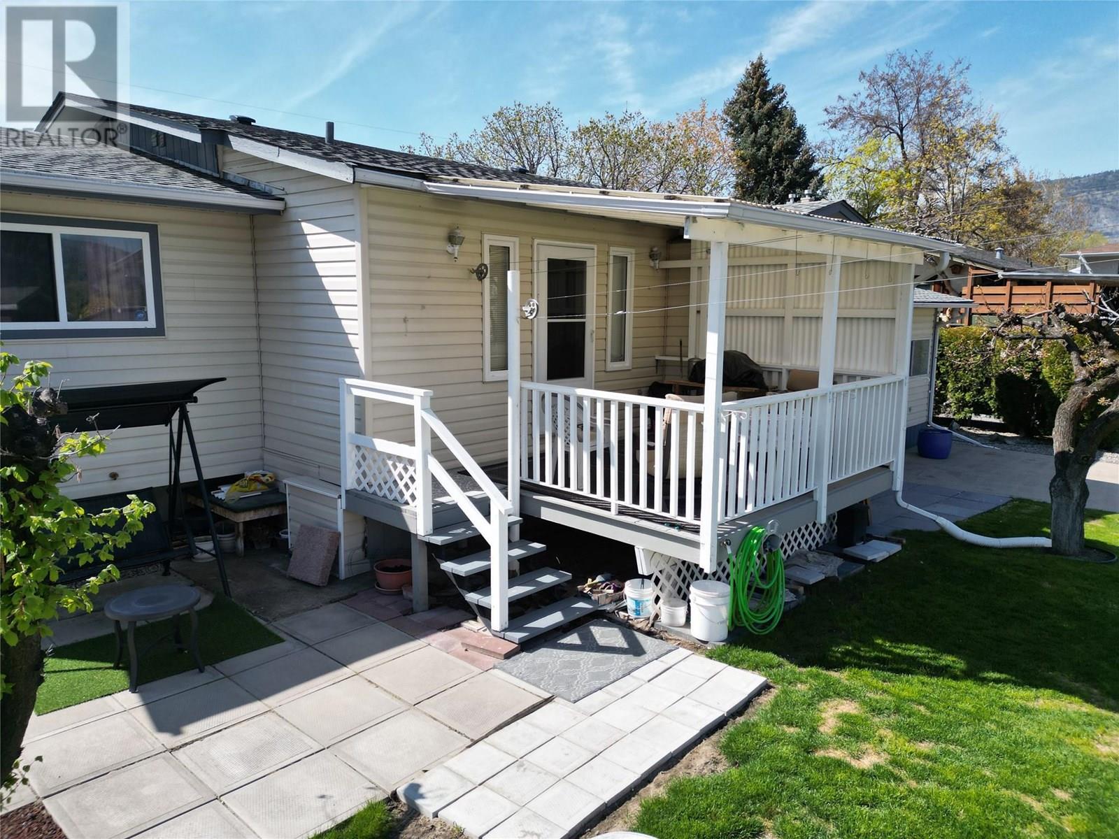 5702 Jackpine Lane, Osoyoos