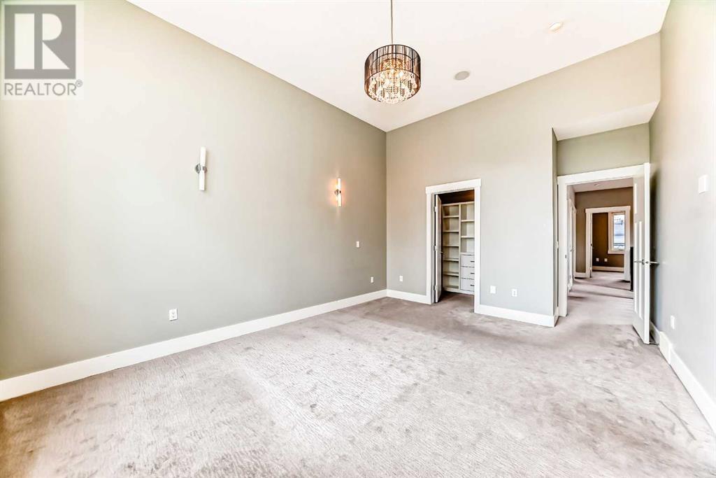 Single Family House for Sale in   Avenue SW North Glenmore Park Calgary 