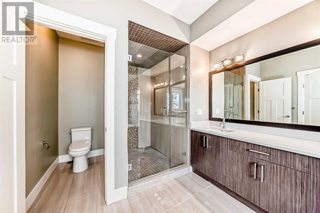 Single Family House for Sale in   Avenue SW North Glenmore Park Calgary 