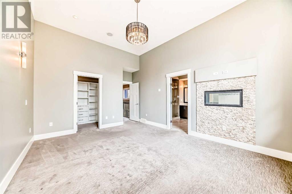 Single Family House for Sale in   Avenue SW North Glenmore Park Calgary 
