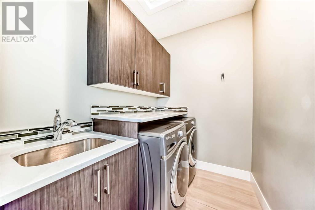Single Family House for Sale in   Avenue SW North Glenmore Park Calgary 