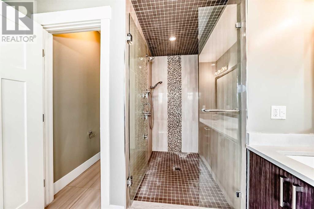 Single Family House for Sale in   Avenue SW North Glenmore Park Calgary 