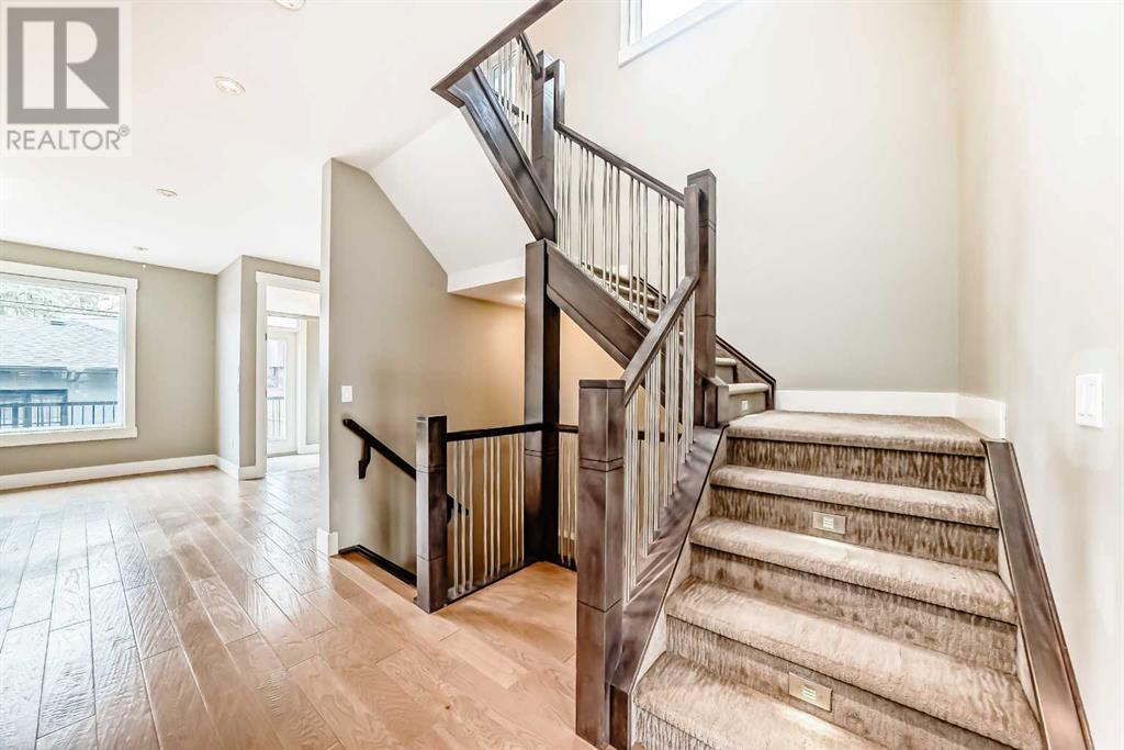 Single Family House for Sale in   Avenue SW North Glenmore Park Calgary 