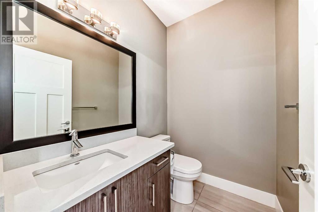 Single Family House for Sale in   Avenue SW North Glenmore Park Calgary 