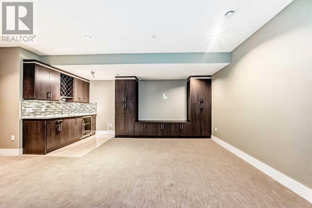 Single Family House for Sale in   Avenue SW North Glenmore Park Calgary 