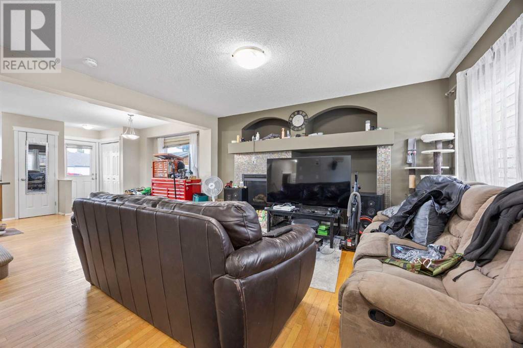 Single Family House for Sale in  Copperstone Circle SE Copperfield Calgary 
