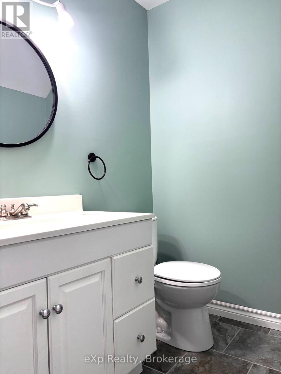 Photo 37 of 254 16th Street, Hanover ON
