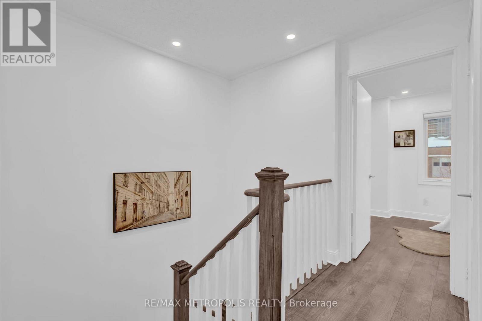 Photo 24 of Th 55 295 Village Green Square, Toronto ON