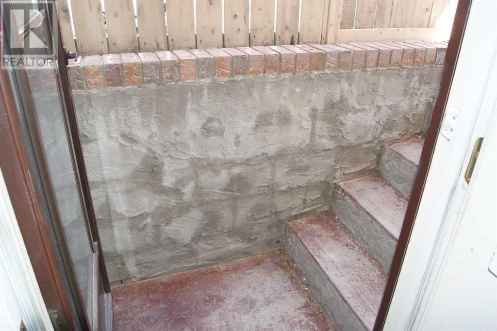 Single Family House 4 Level for Sale in   Avenue SW Cedarbrae Calgary 