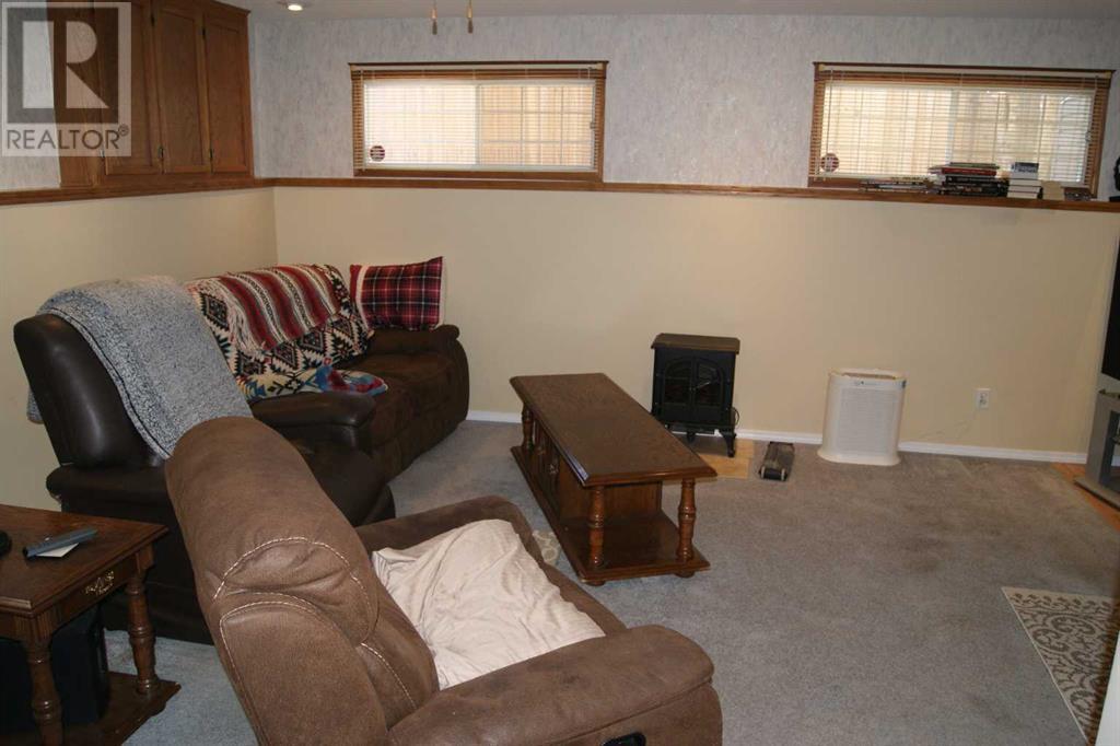 Single Family House 4 Level for Sale in   Avenue SW Cedarbrae Calgary 
