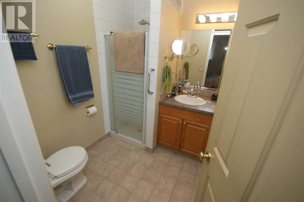 Single Family House 4 Level for Sale in   Avenue SW Cedarbrae Calgary 